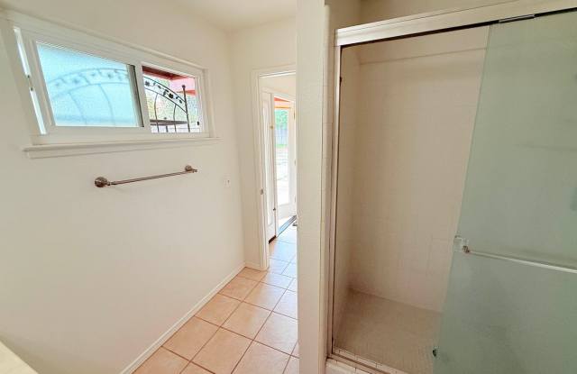 Studio Apartment at Karnes Rd, Orcutt - Pet Friendly & Utilities Included! Gallery 4