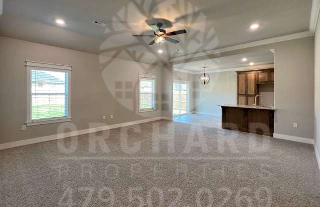 Single Family Home - Sought-After Applewood Plan | Short & Long-Term Options Available- Contact us for Details! Gallery 3