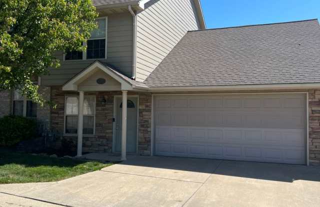 4 bedroom, 2 bathroom, car garage townhouse photos photos