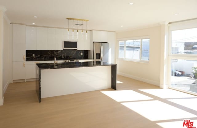 1223 23rd St unit: C photos photos