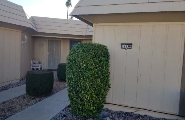 Spacious 2 bedroom 2 bath Condo photos photos