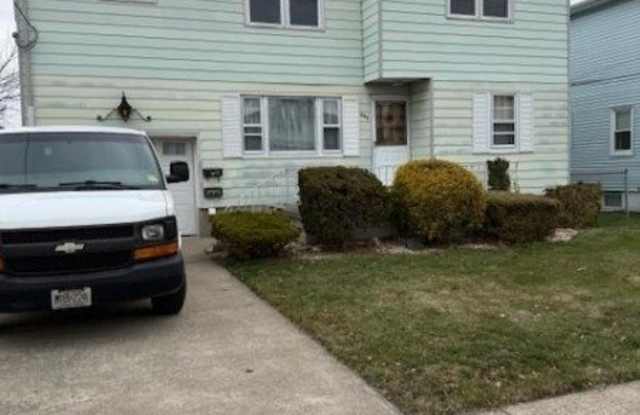 293 Adriana St photos photos