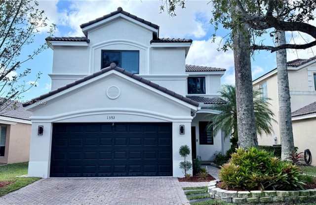 1392 Canary Island Drive photos photos