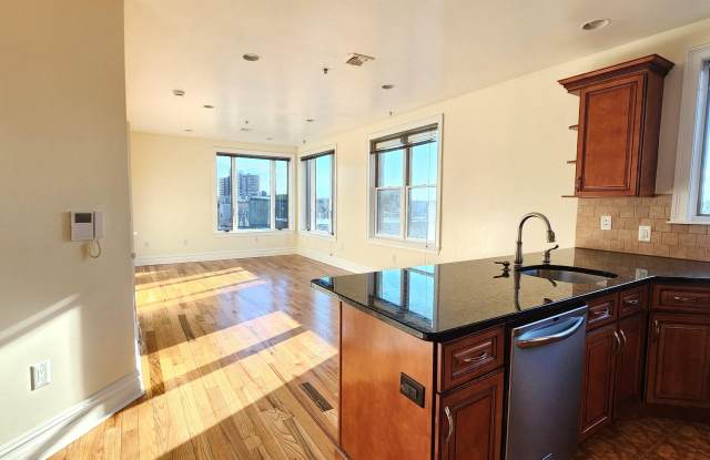 1000 WEST ST photos photos