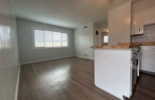969 W Holly St Fayetteville, AR 72703 photos photos