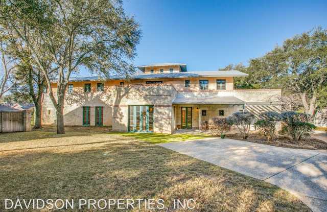 2 Laurel Pl - 2 Laurel Place, San Antonio, TX 78209