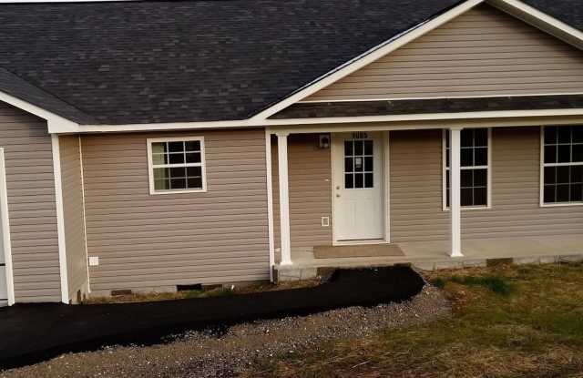3 Bedroom 2 Bathroom Home photos photos