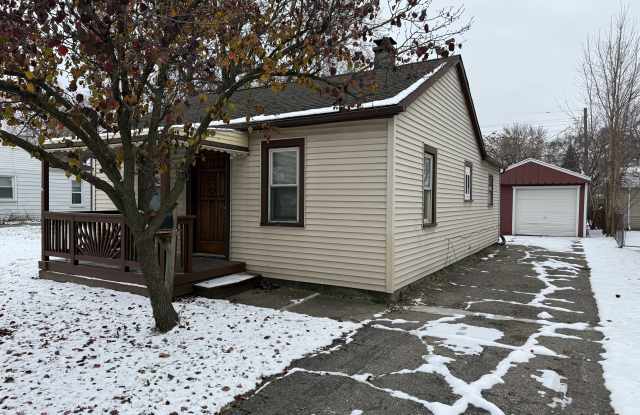 12408 Sarsfield Ave photos photos