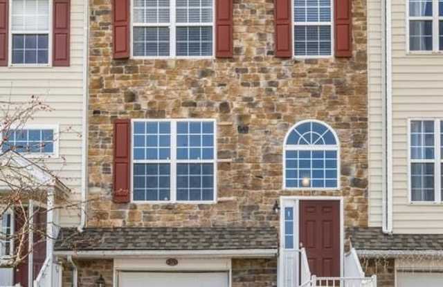 271 YORKTOWN COURT Gallery 2