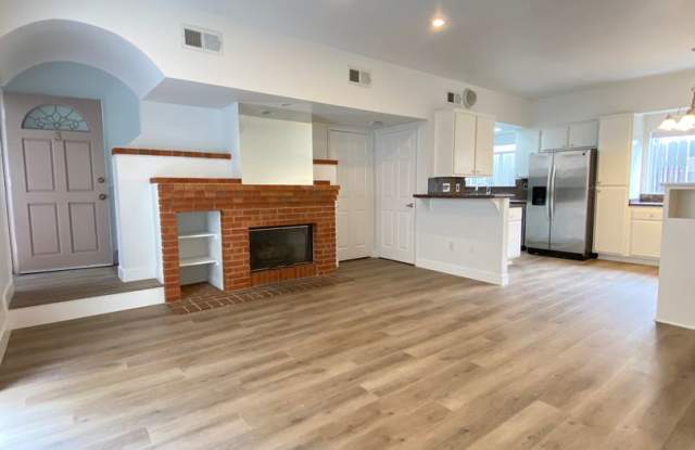 10761 Lawler St #3 Gallery 3