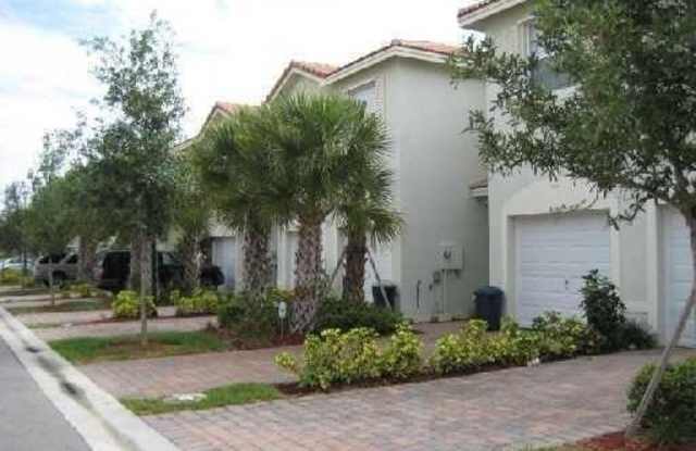 6300 Landings Way photos photos