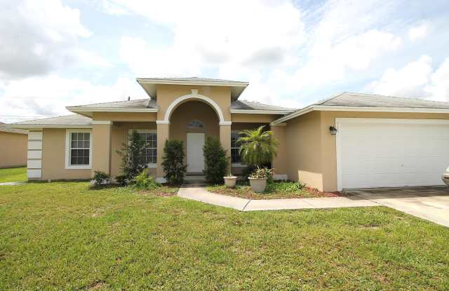 926 SW Hamberland Avenue photos photos