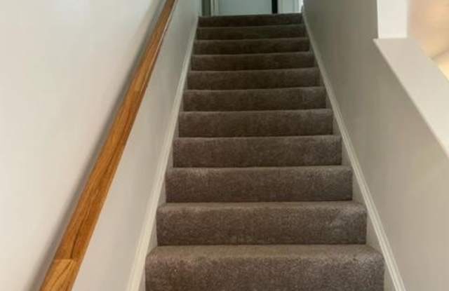 157 DANBURY ST SW Gallery 2