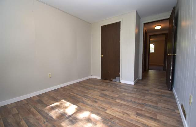 258 Randolph Road Gallery 4