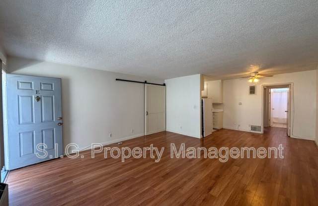 231 W Tujunga Ave photos photos