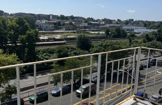 355 Bronx River Rd - 355 Bronx River Road, Yonkers, NY 10704
