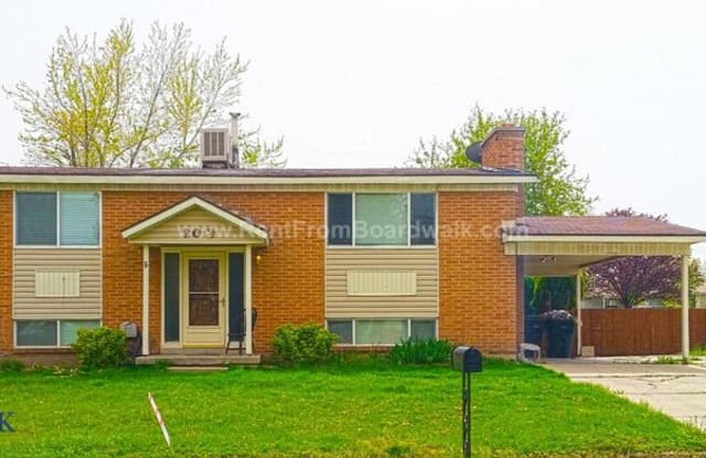 20 E Lester Ave - 20 East Lester Avenue, Murray, UT 84047
