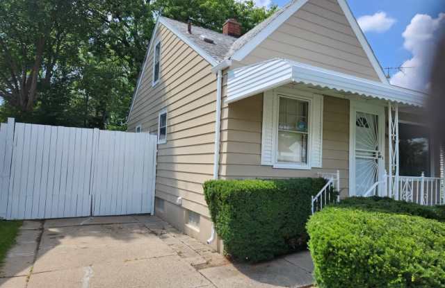 7409 Grandville Ave photos photos