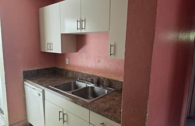 1543 Nw 10th Pl - 1543 Northwest 10th Place, Fort Lauderdale, FL 33311