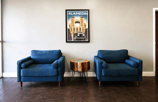 Three Crown Gallery 4