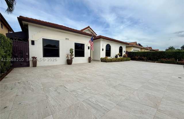 2802 SW 149th Pl Gallery 2