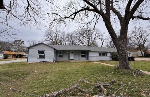 1621 S Mirick Avenue photos photos