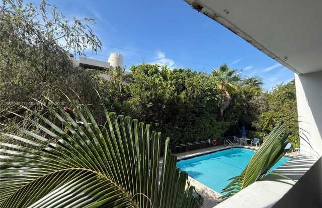 100 Ocean Lane Dr photos photos