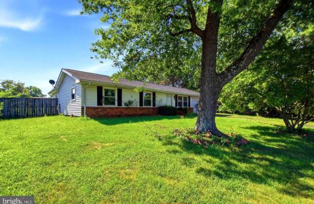 1100 N STERLING Boulevard photos photos