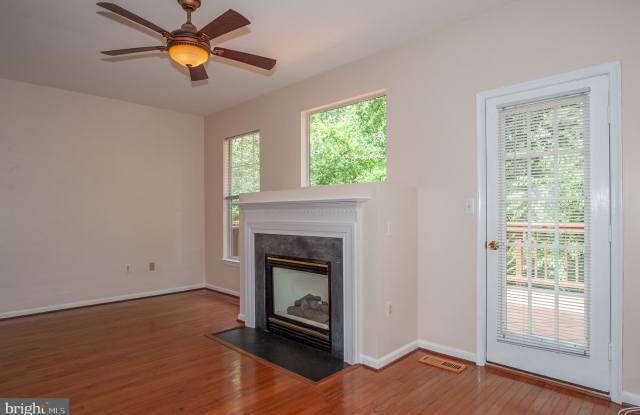 6356 DEMME PL Gallery 3