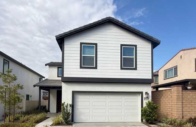 Beautiful Three Bedroom Two and a Half Bathroom Home in Murrieta! photos photos