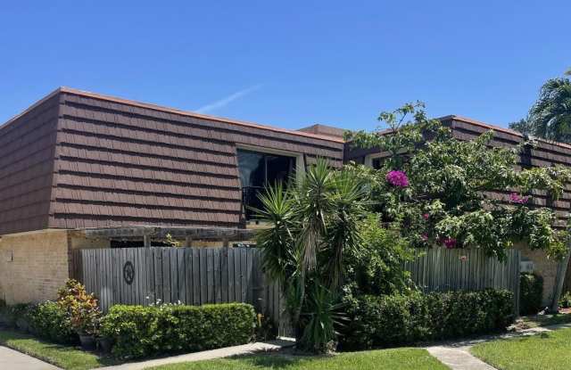 1115 11th Lane - 1115 11th Lane, Palm Beach Gardens, FL 33418