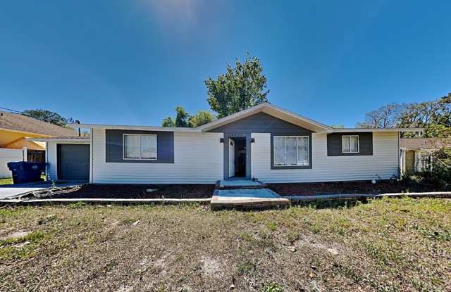 13426 Tyringham St - 13426 Tyringham Street, Spring Hill, FL 34609