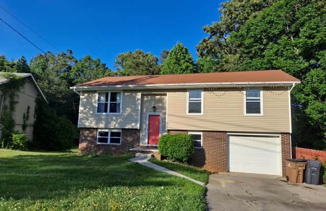 6101 Cougar Dr - 6101 Cougar Drive, Knoxville, TN 37921