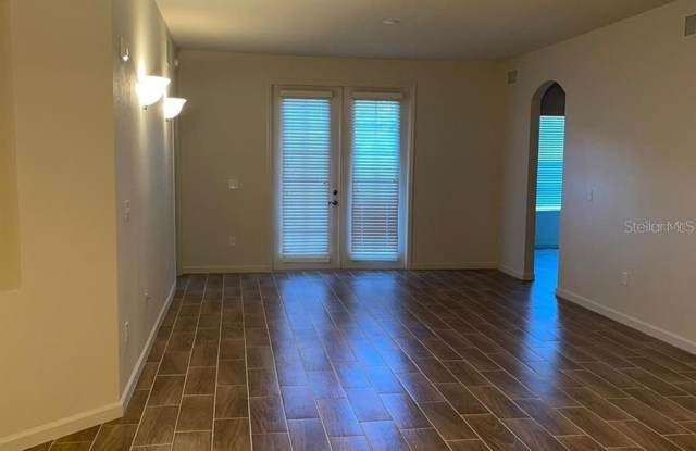 3025 GREYSTONE Loop Gallery 2