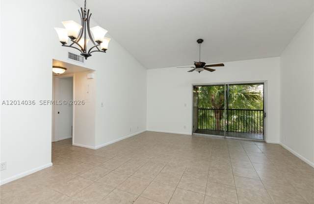 717 Gardens Dr Gallery 3