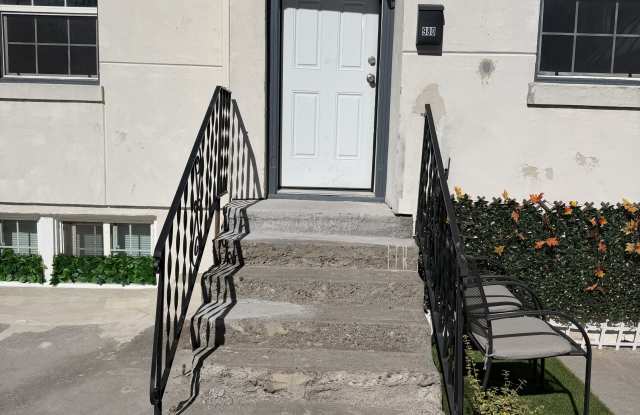 980 Iona Street - 2 Gallery 1