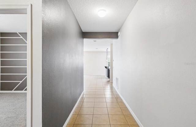11525 SOUTHERN CREEK Drive Gallery 3