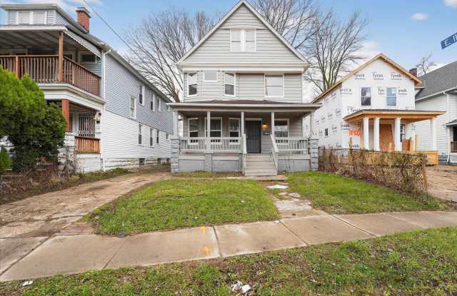 11404 ORVILLE AVE photos photos