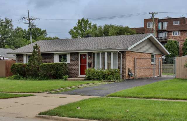 7119 Stanford Drive Gallery 2
