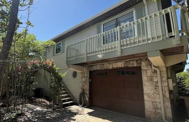 143 Valois Blvd photos photos