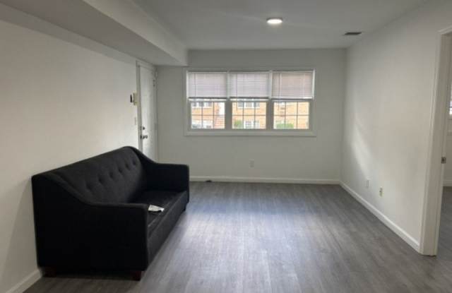 392 College Dr Gallery 2