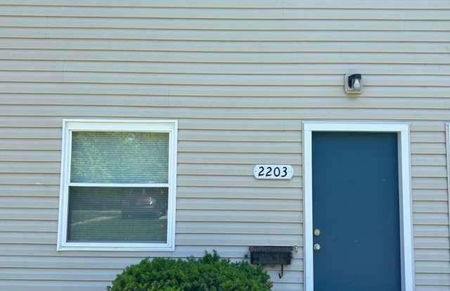 Nice 2 Bedroom Townhome in Southwest Columbus photos photos