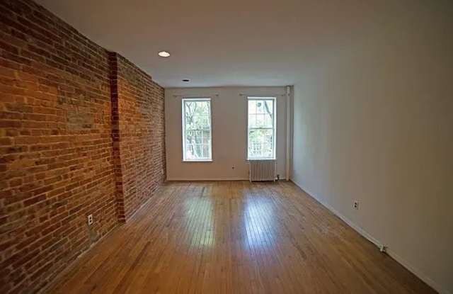313 East 81st St. photos photos