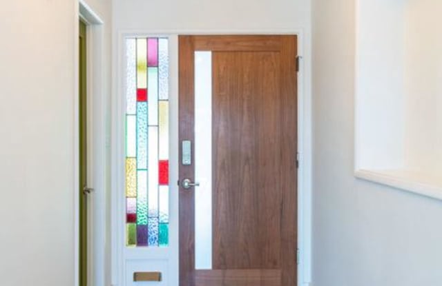 4238 CALEDONIA Way Gallery 3