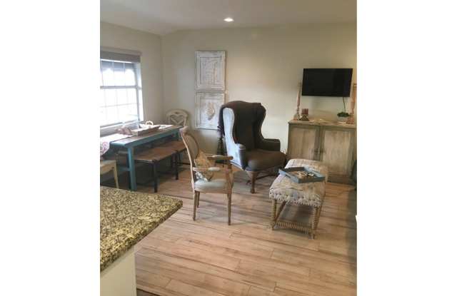 220 Abalone Avenue Gallery 3