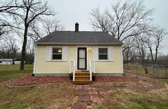Private 2 bedroom 1 bath bungalow in Davenport photos photos