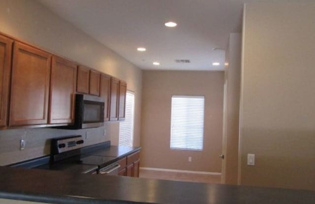 10235 W. Luxton Ln. Gallery 3