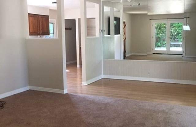 216 Wootten Dr Gallery 3