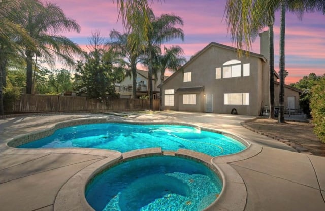 32035 Corte Bacarro - 32035 Corte Bacarro, Temecula, CA 92592