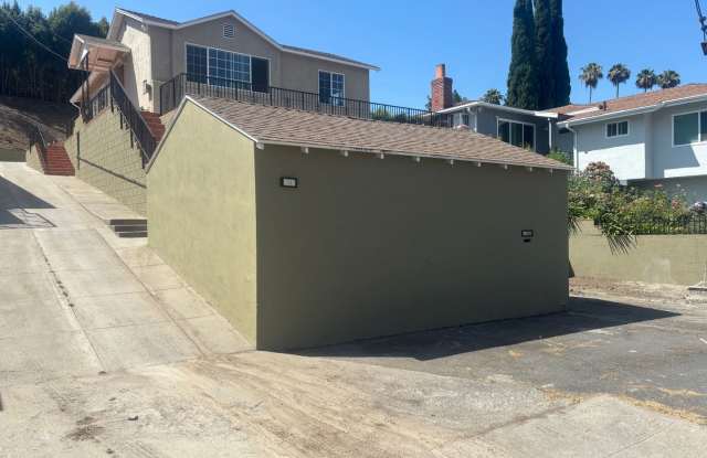 Beautiful 3-Bedroom Single-Story Home in Los Angeles! photos photos Beautiful 3-Bedroom Single-Story Home in Los Angeles! photos photos